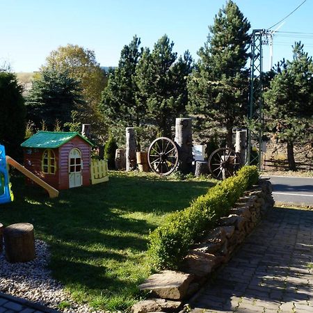 Chalupa Nela Apartmany Haj U Loucne Pod Klinovcem Loučná pod Klínovcem المظهر الخارجي الصورة